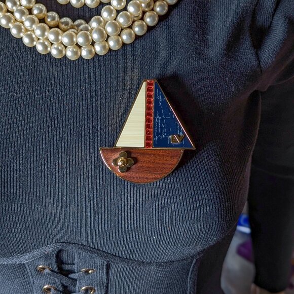 ๐ฅ RARE ๐ฅ LOUIS VUITTON Float Your Boat Brooch Pin - Large - Picture 13 of 16